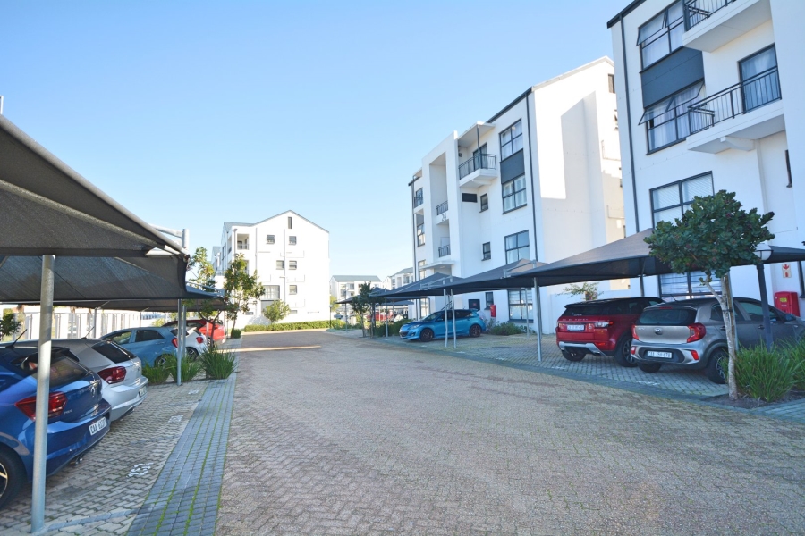 To Let 1 Bedroom Property for Rent in Sandown Western Cape